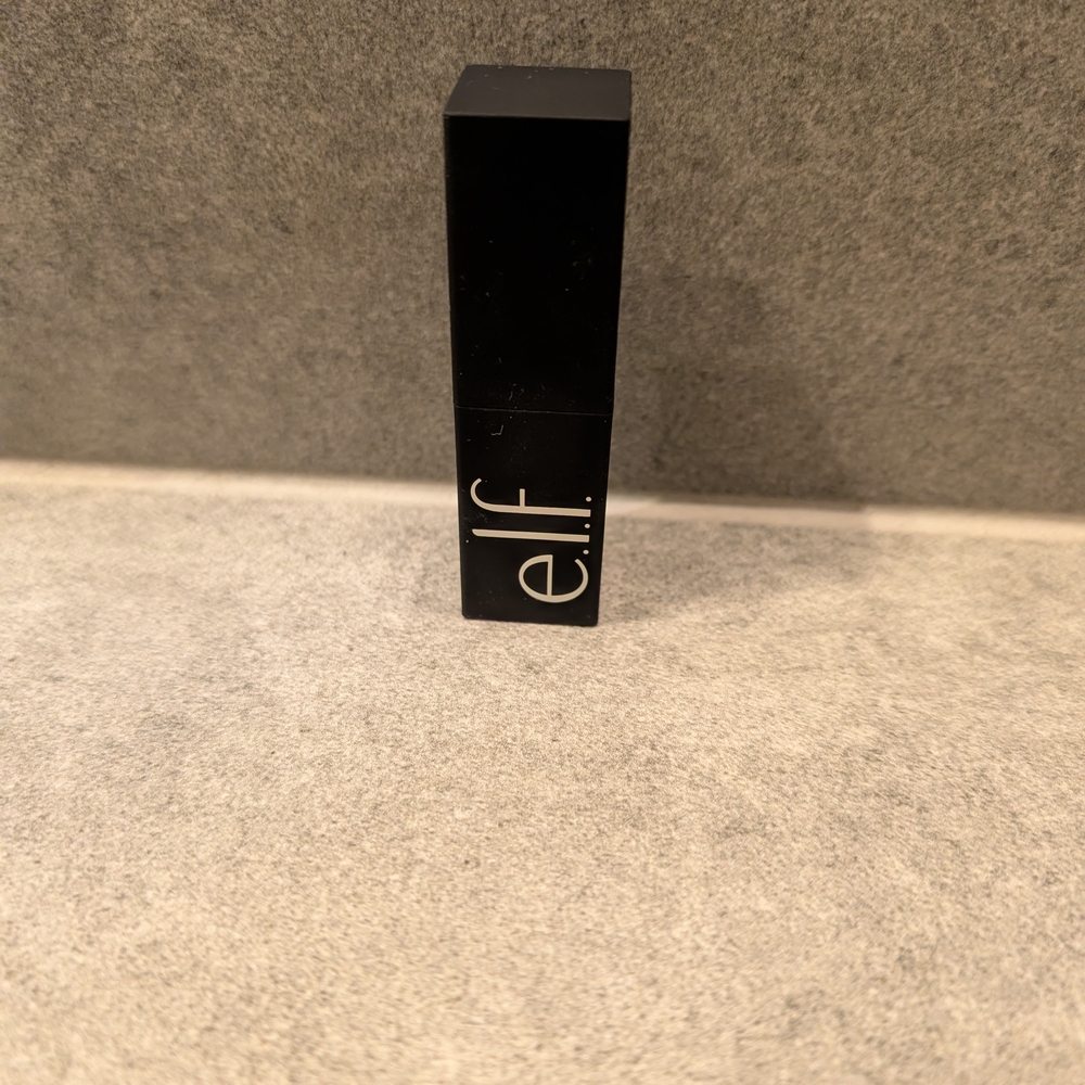 ELF Bold Red Lipstick - Picture 2 of 3